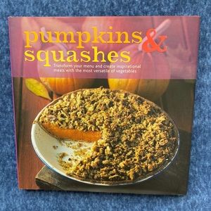 Pumpkins & Squashes Cookbook, Color Photos w/ea Recipe, 96 Pgs, EUC!